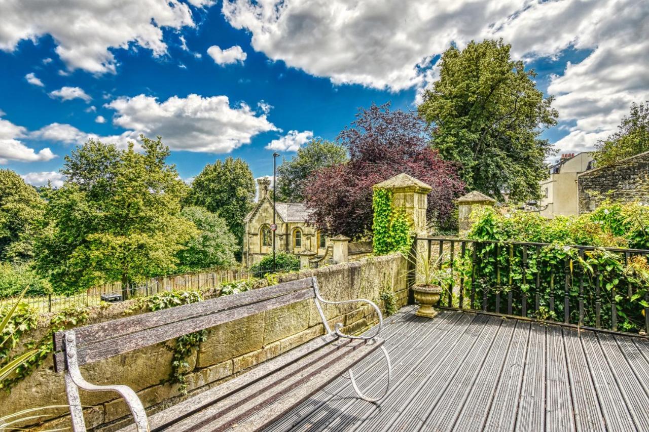 Apartment 2 Bedroom In Centre With Garden & Free Parking *