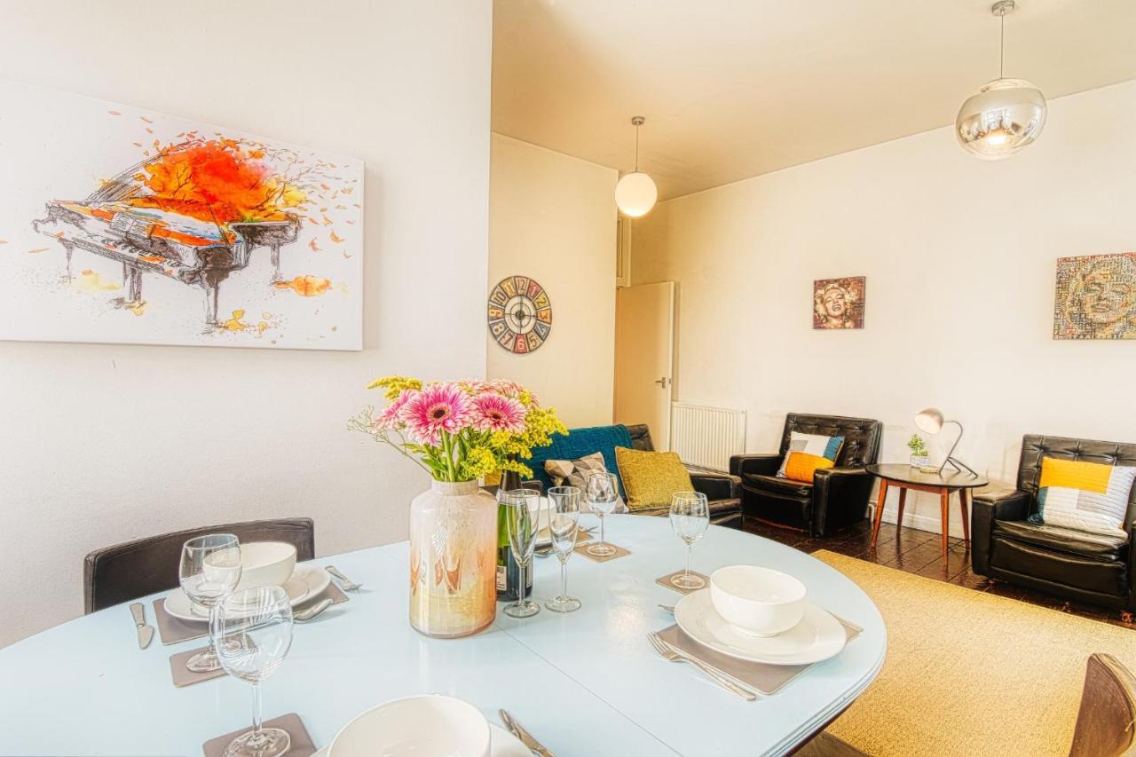 2 Bedroom In Centre With Garden & Free Parking * Bath
