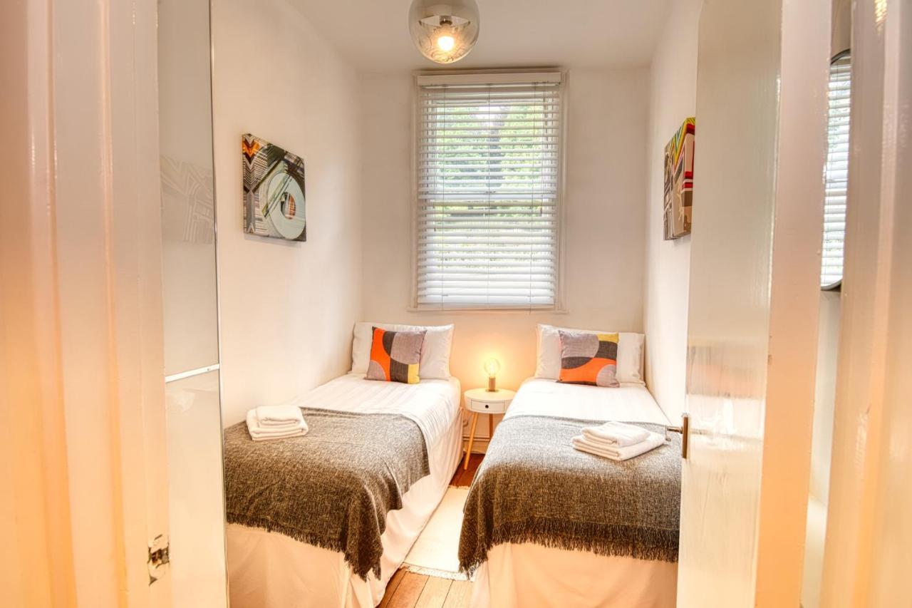 2 Bedroom In Centre With Garden & Free Parking * Bath